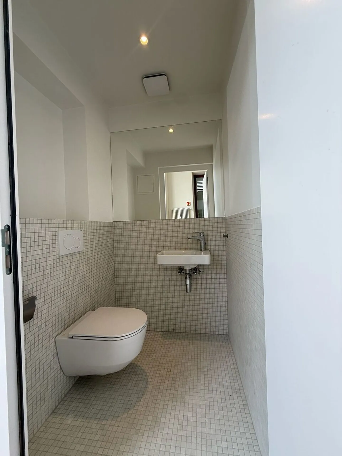 For rent - Commercial arcade - Avenue de la Gare 22 in 1180 Rolle - Photo 8 of 9