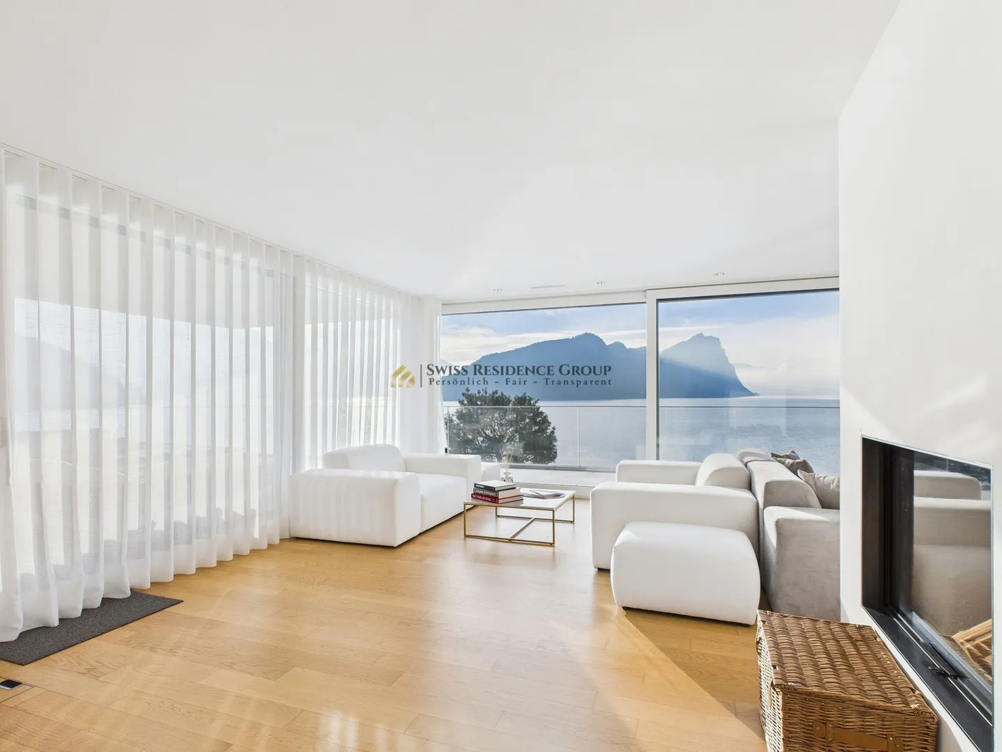 Exklusive 5.5-Zimmer-Penthousewohnung mit atemberaubenden Seeblick - Foto 5 von 13