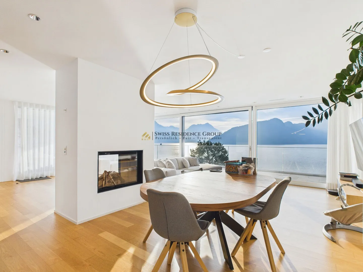 Exklusive 5.5-Zimmer-Penthousewohnung mit atemberaubenden Seeblick - Foto 1 von 13