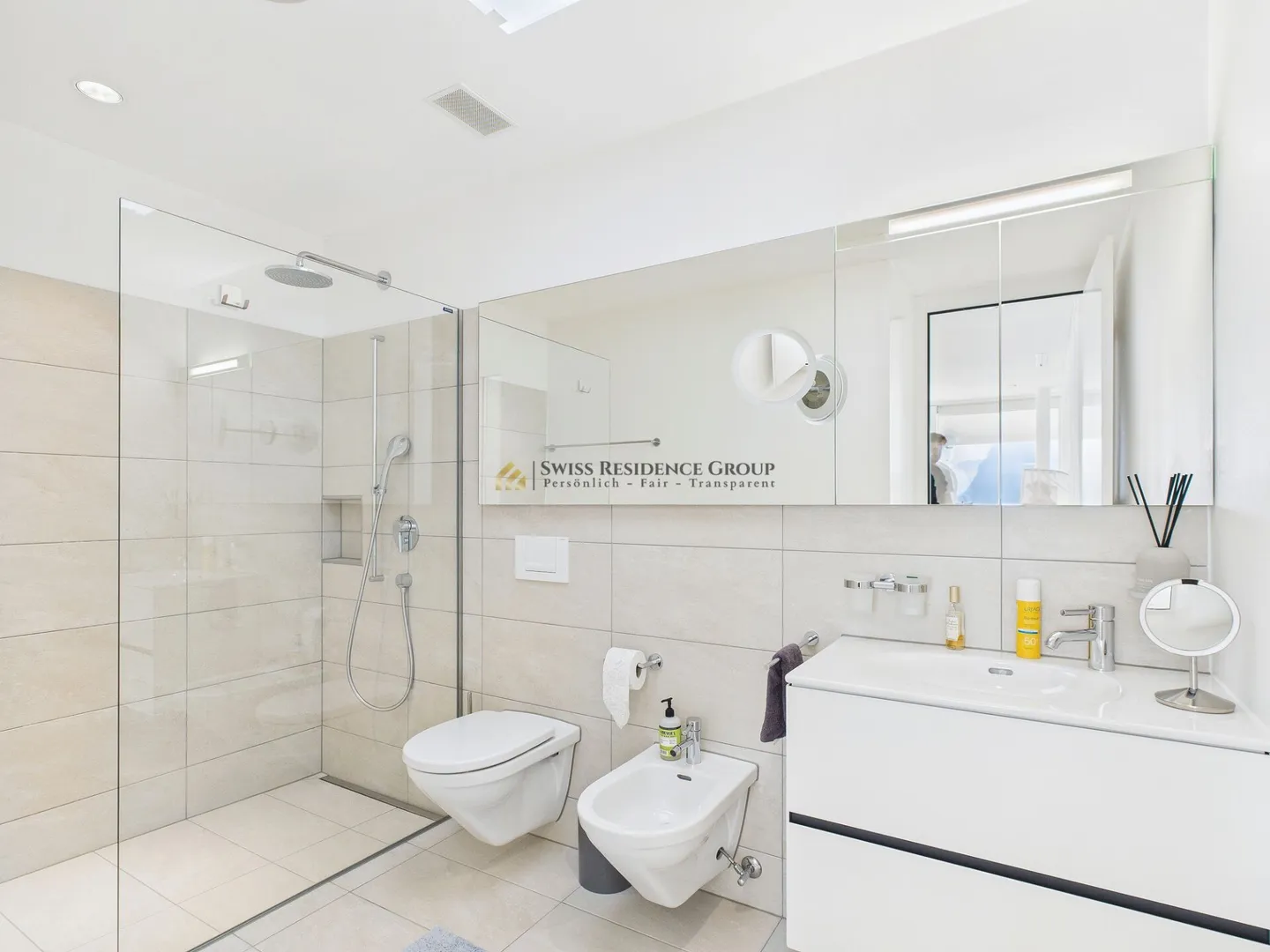 Exklusive 5.5-Zimmer-Penthousewohnung mit atemberaubenden Seeblick - Foto 13 von 13