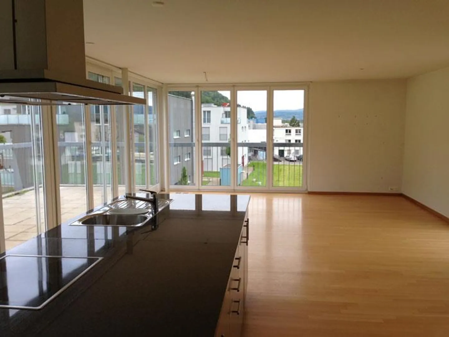 Unique penthouse apartment with 2 terraces! - Photo 2 of 5