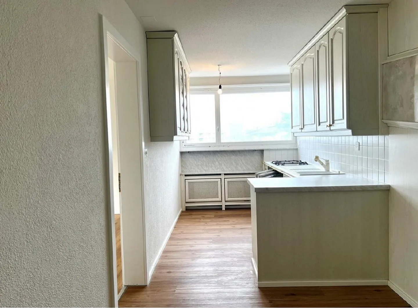 Helle 2.5-Zimmer-Wohnung mit Balkon - Foto 5 von 7