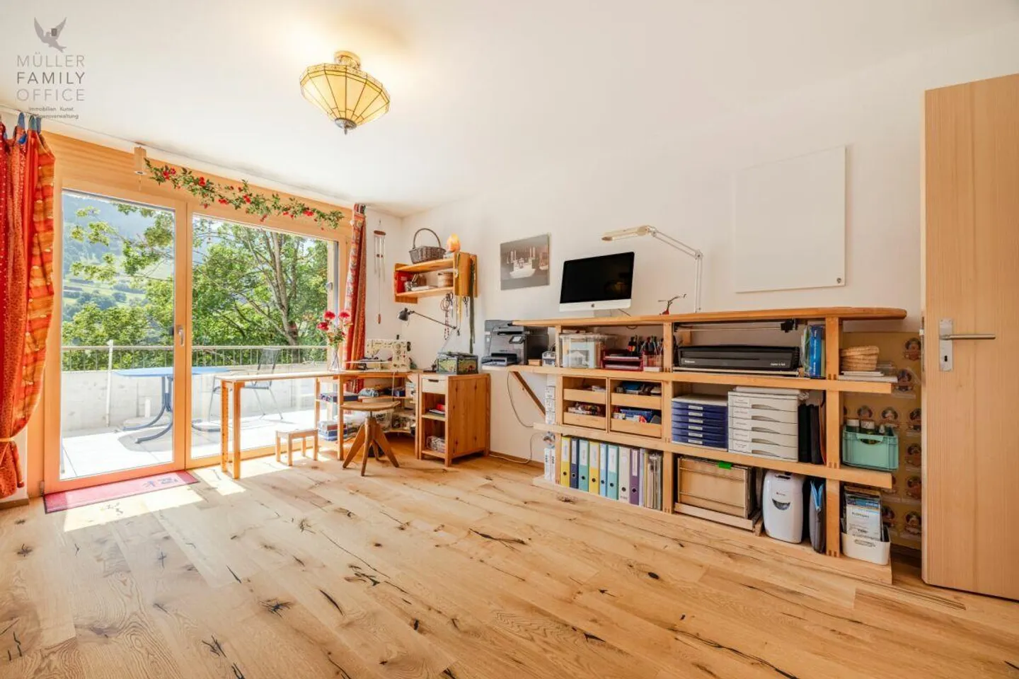 Stilvolle 3 1/2 Zimmer-Gartenwohnung (Erstwohnung) mit Einfamilienhaus-Charakter - Foto 8 von 13