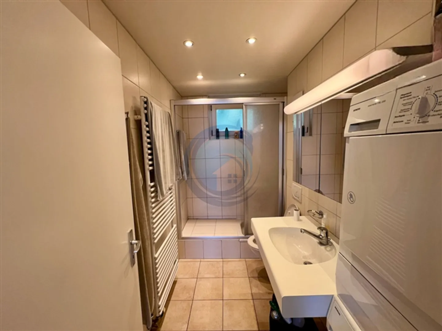 «PRÄCHTIGES 4.5 ZIMMER PENTHOUSE MIT PANORAMABLICK AUF DEN SEE» - Foto 9 von 10