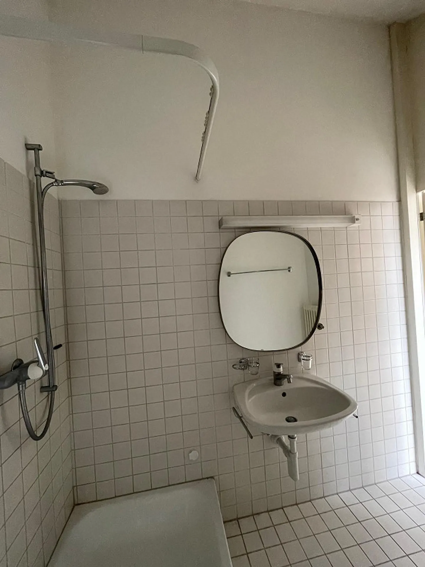 Appartamento 1,5 locali ai piedi del castello di Burgdorf - Foto 5 di 8