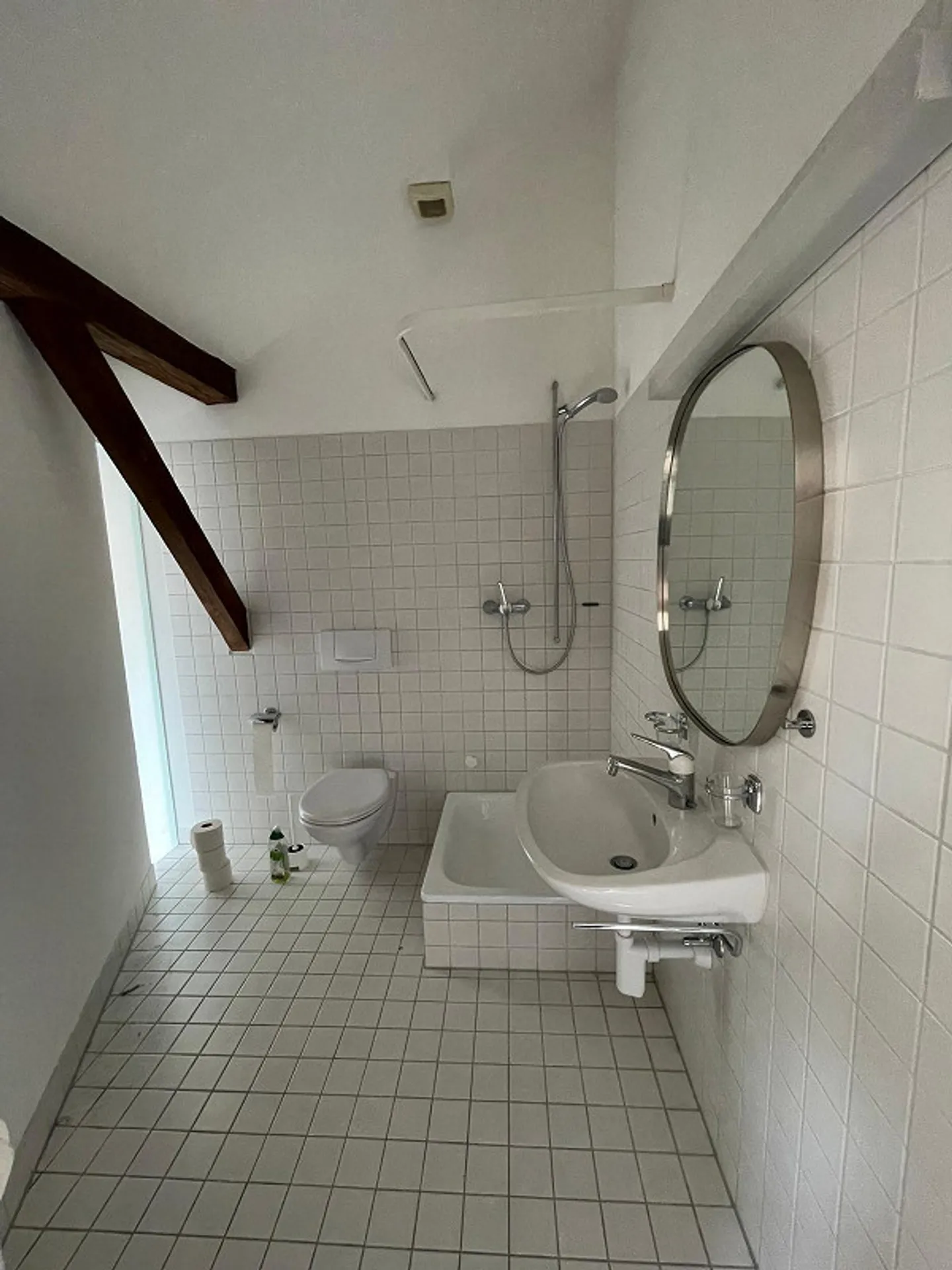 Appartamento 1,5 locali ai piedi del castello di Burgdorf - Foto 6 di 8