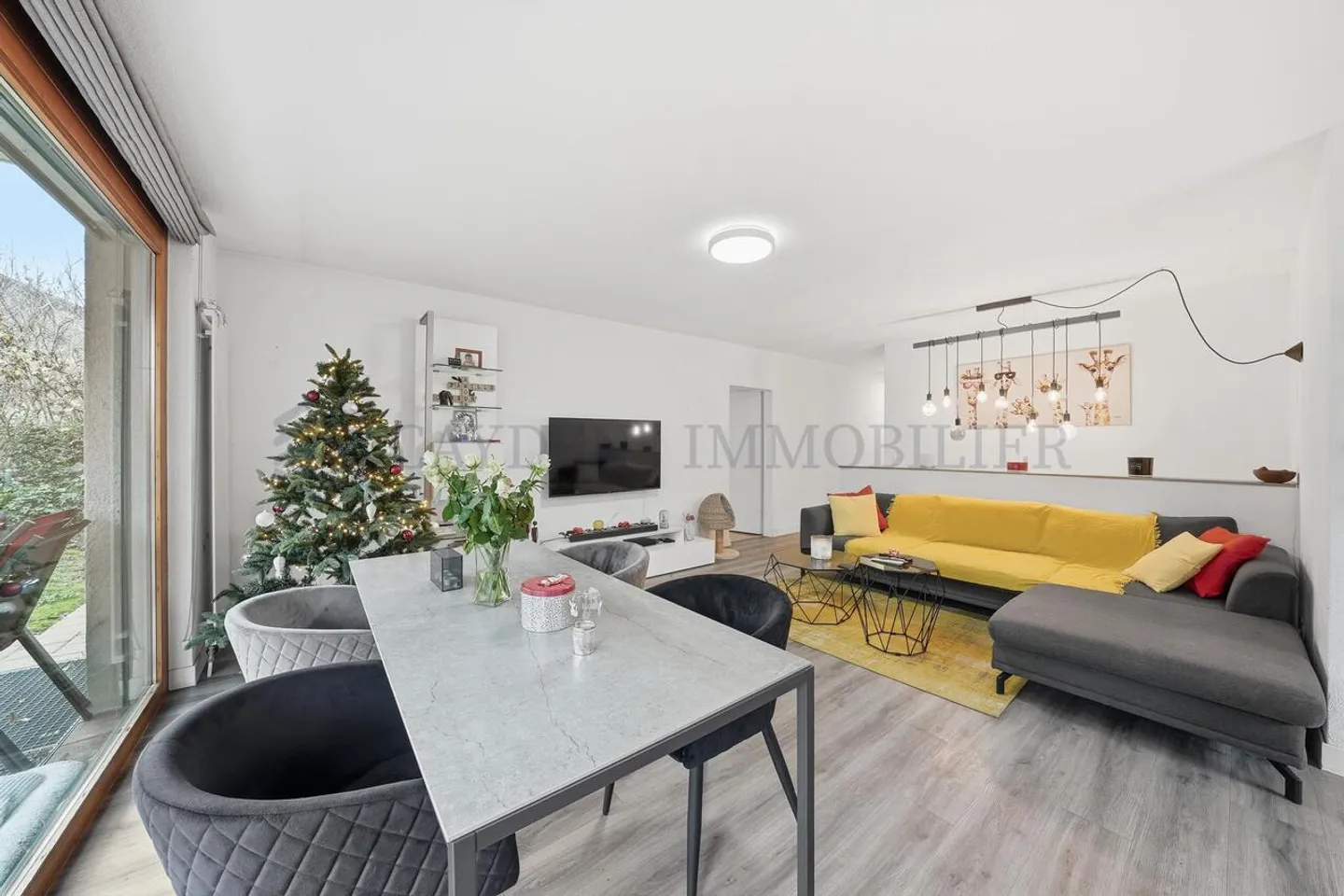 Exklusivität!! Schönes 7-Zimmer-Souplex - Foto 3 von 13