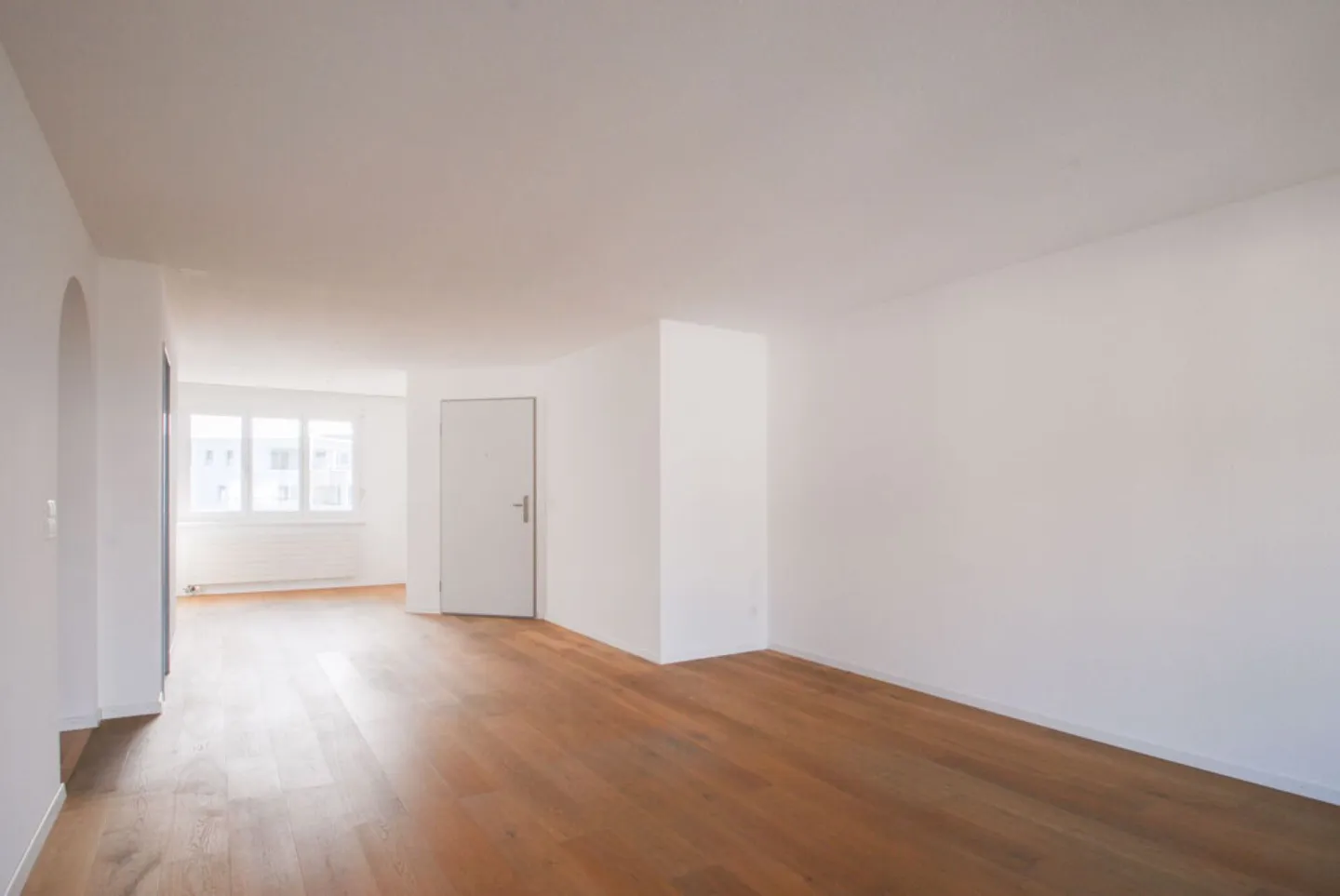 Bright apartment in a great location - Photo 8 of 17