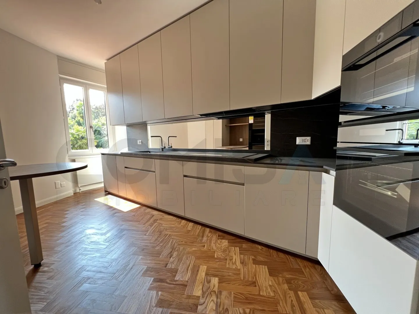 Apartment for rent - Photo 4 of 14