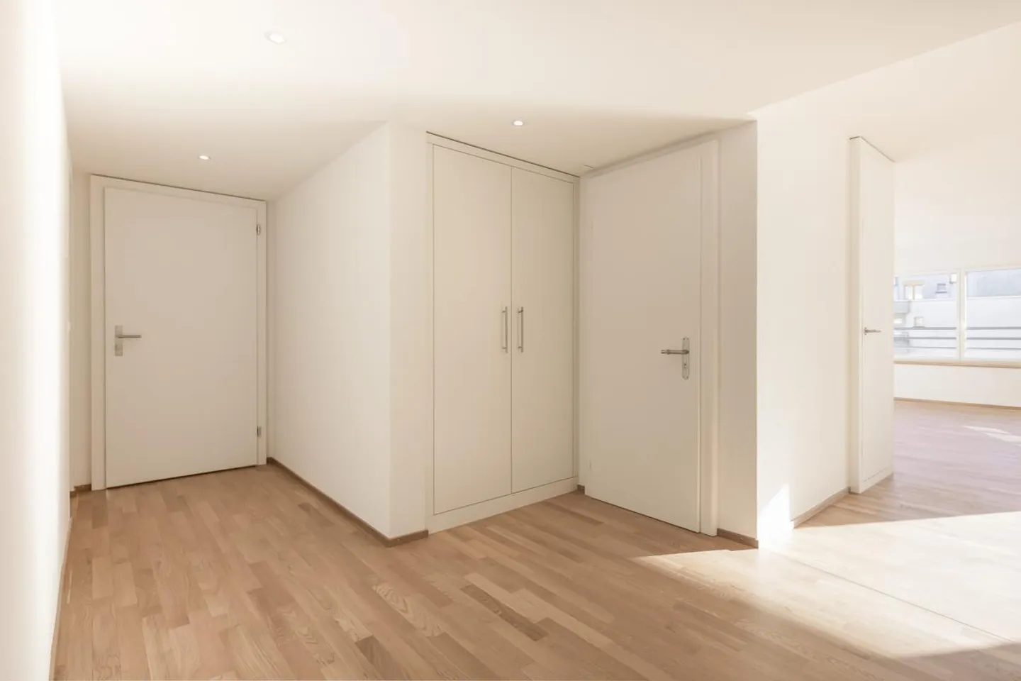 Modern 5.5-room apartment on the 1st floor - Photo 6 of 13