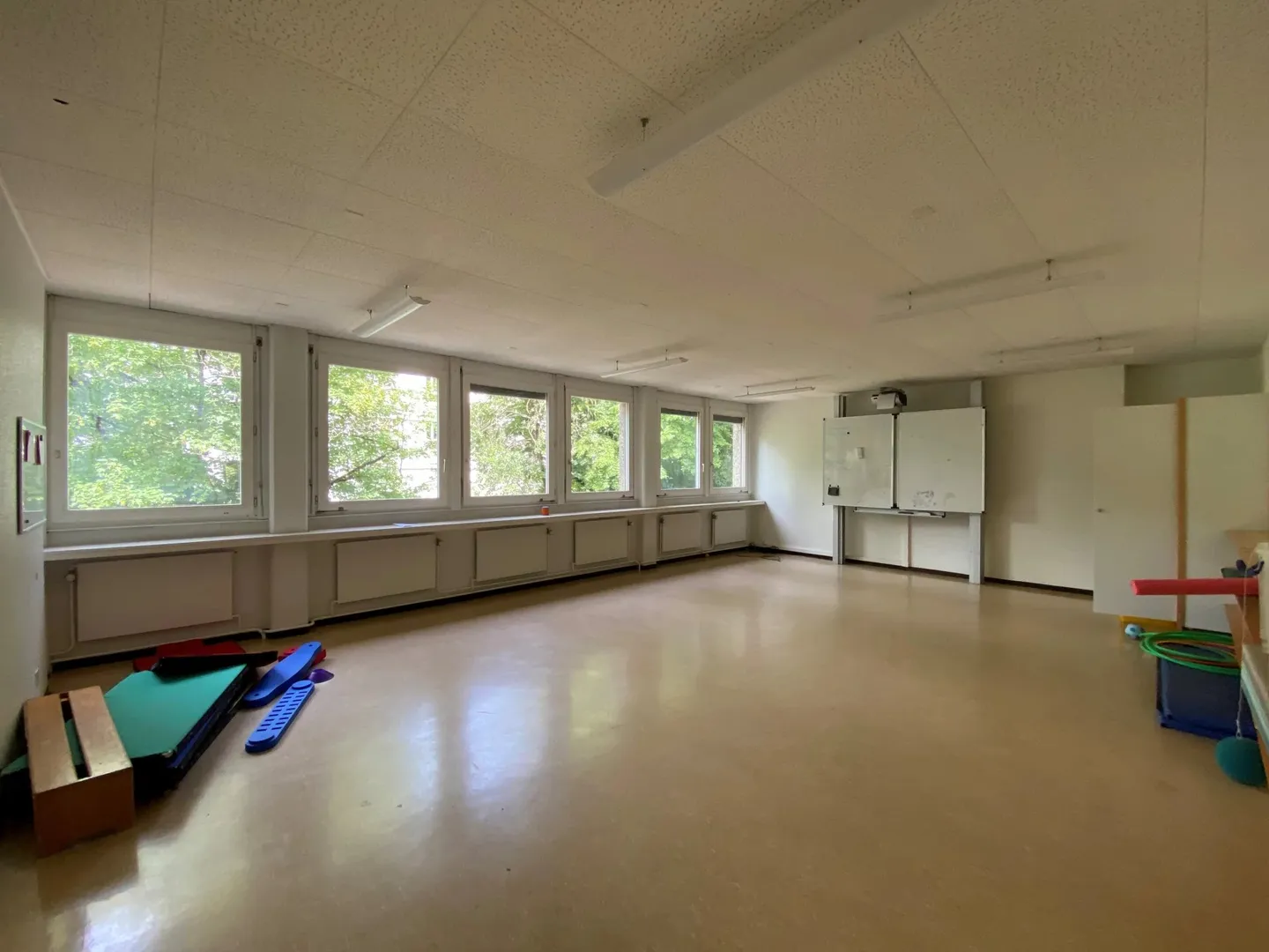 Spacious Office Space in Calm Area - Photo 13 of 16