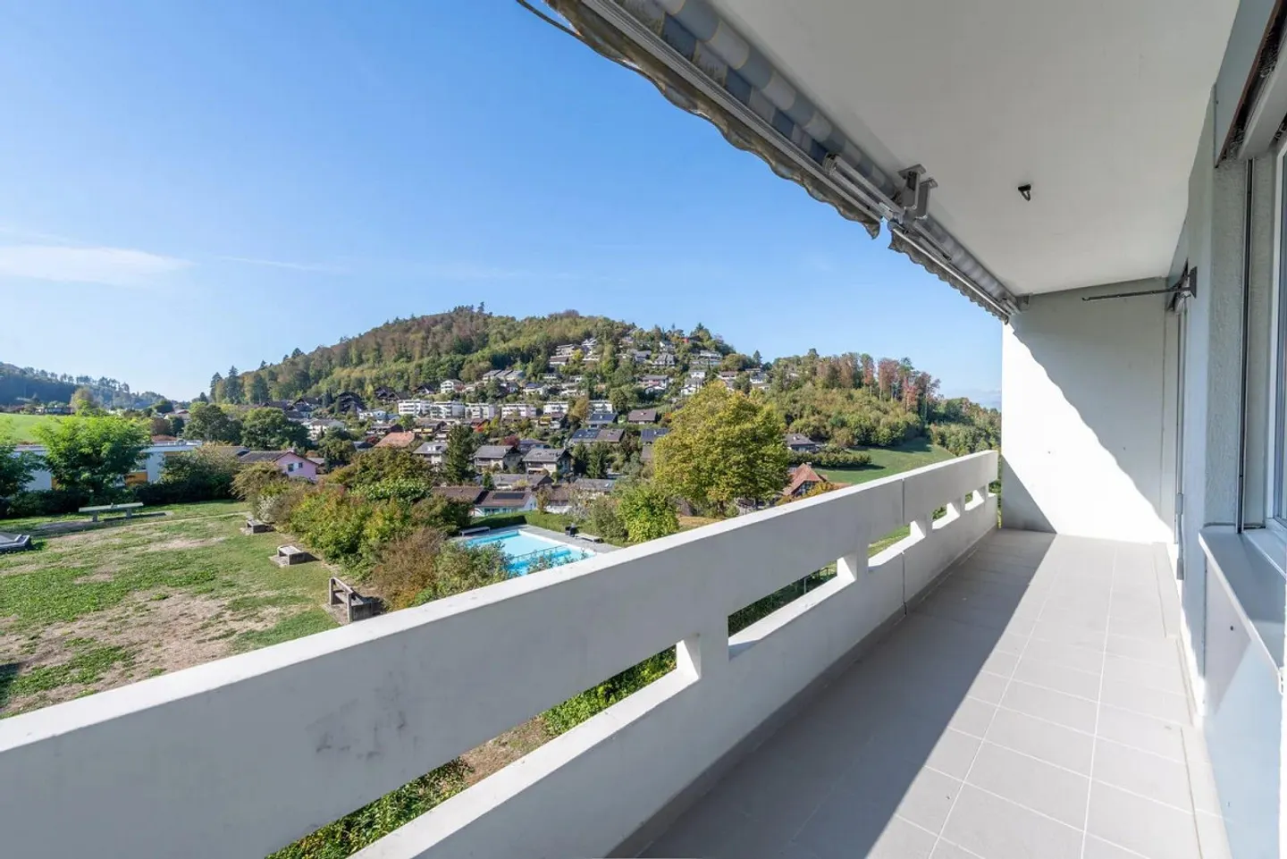 Vivere sopra i tetti di Kehrsatz: Luminoso appartamento di 5,5 locali con B... - Foto 13 di 13