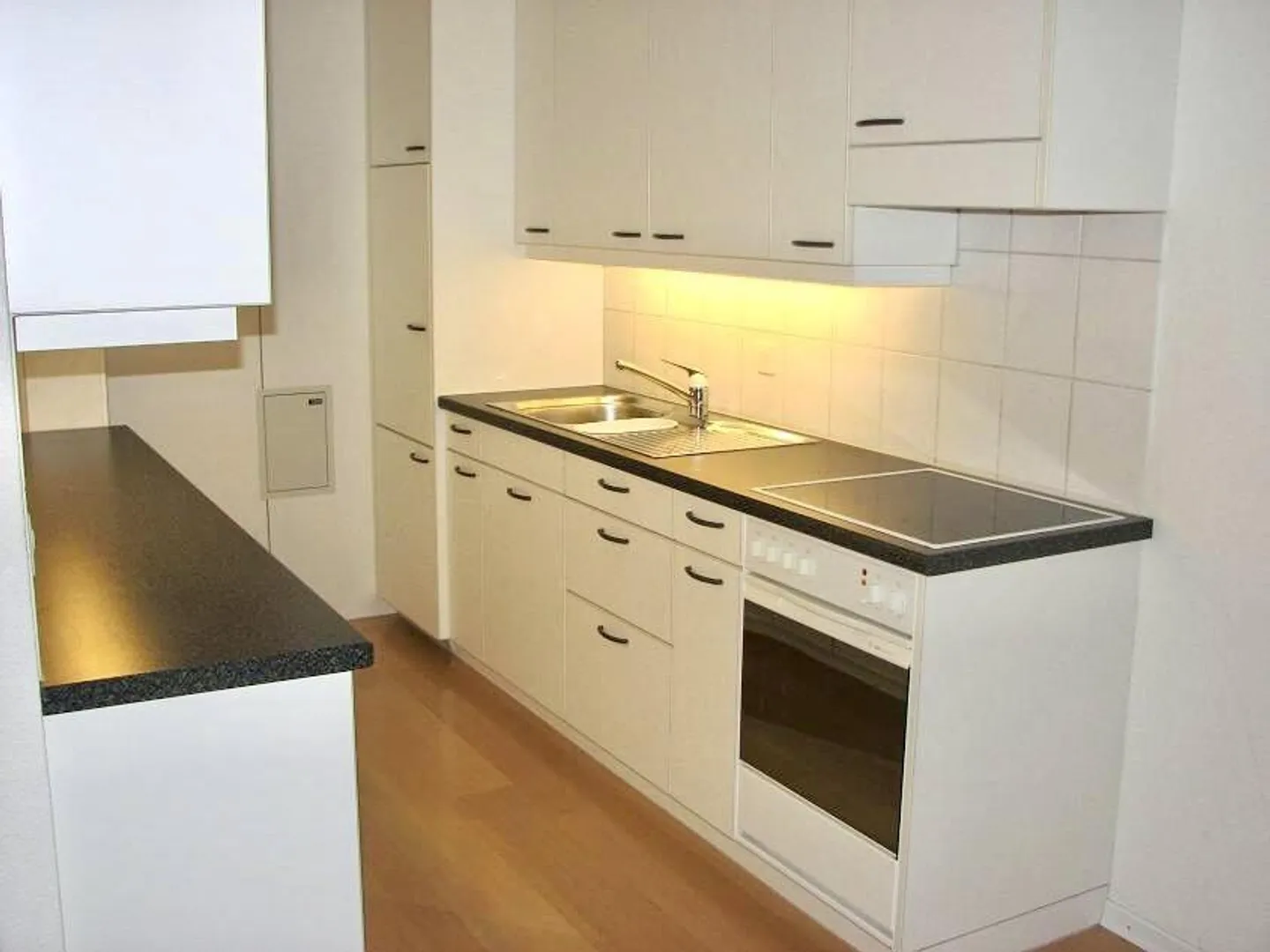 Bright 1.5-Room Apartment - Photo 2 of 8