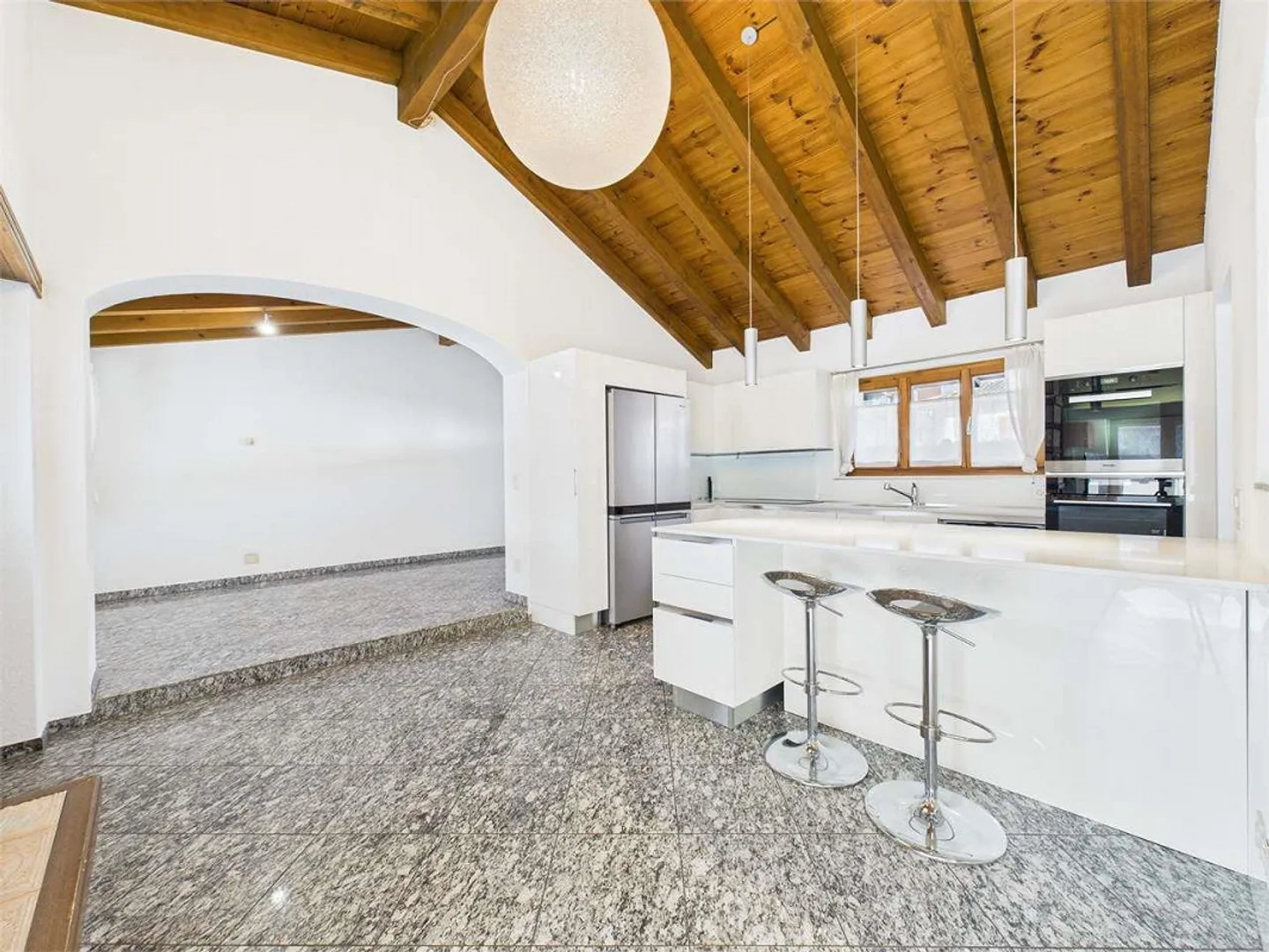 Charakteristische Villa mit dépendance in Lodrino - Foto 4 von 13