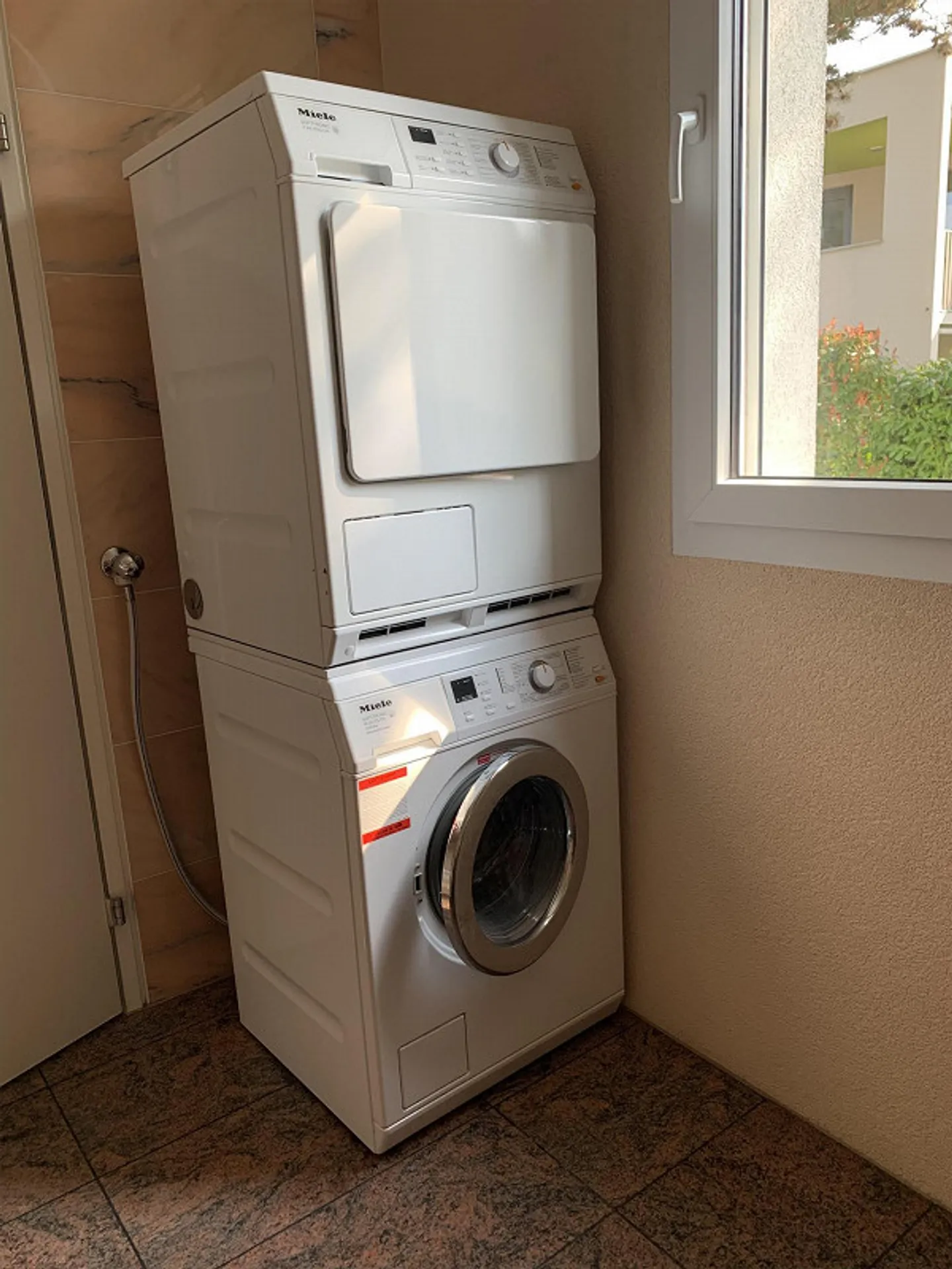 4.5-room apartment with beautiful balcony on Bruderholz - Photo 6 of 8