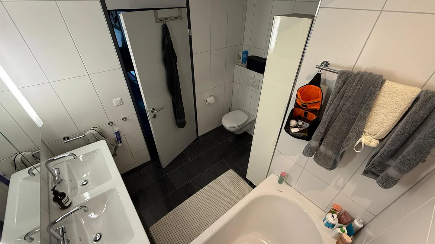 Bel appartement de 3 pièces, beau et bien entretenu - Photo 11 sur 14