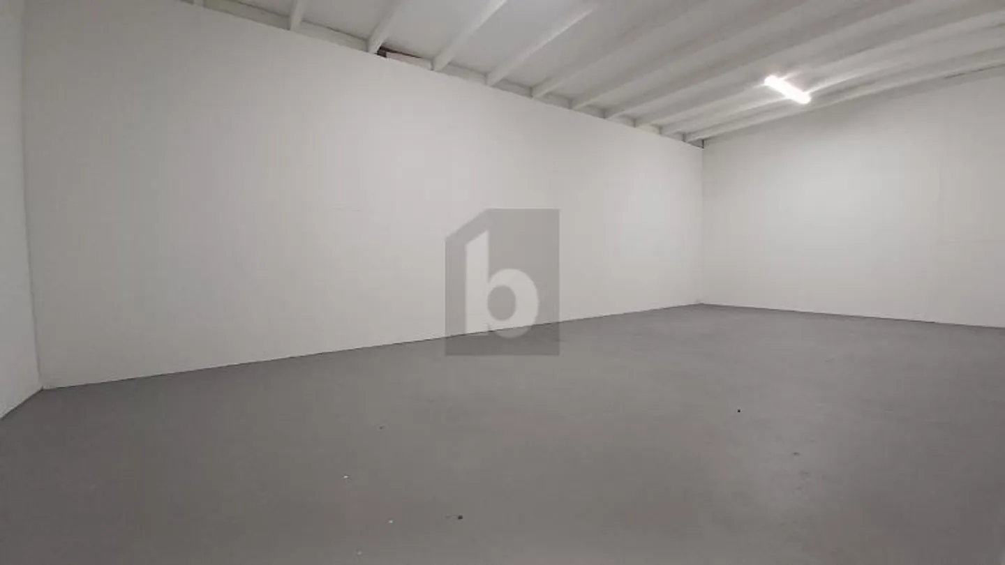 Storage space for rent - Photo 2 of 6