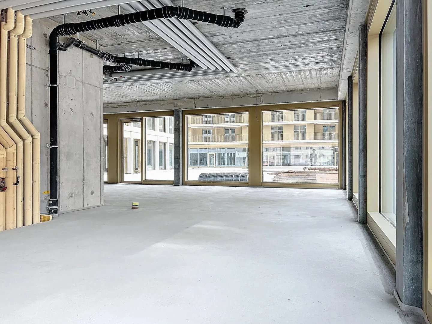 Espace Commercial à Sion - Photo 1 sur 16