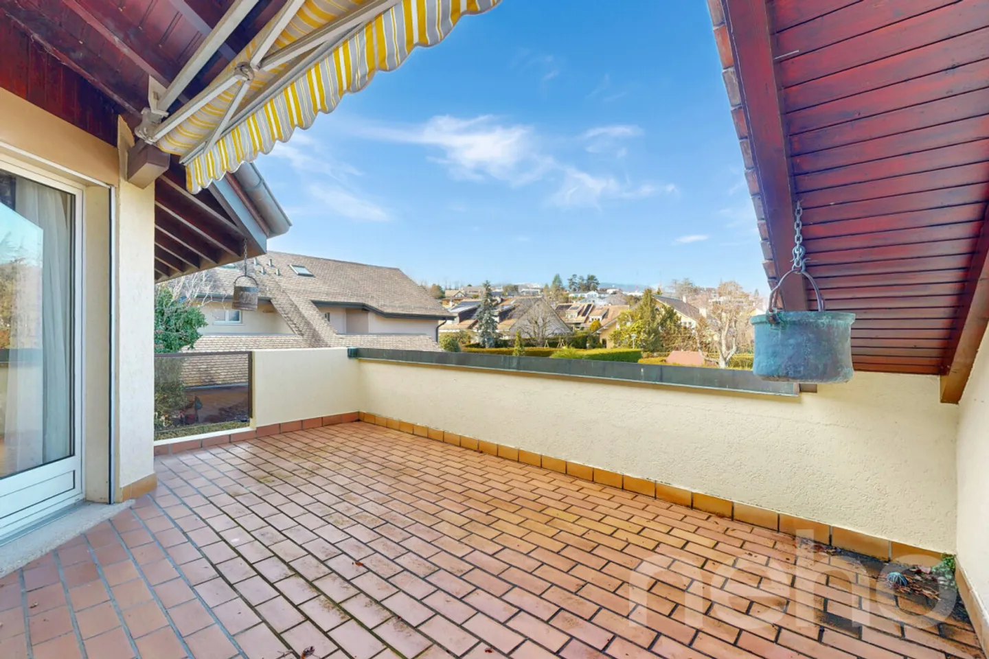 Charming Family Villa with Pool - Photo 11 of 12