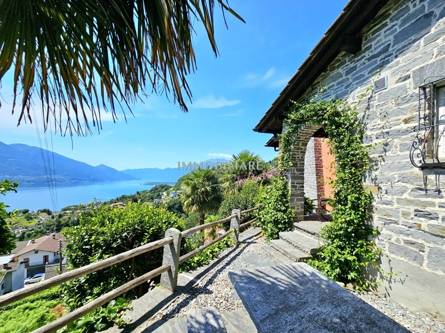 Charmante maison de vacances avec vue sur le lac - Photo 1 sur 13