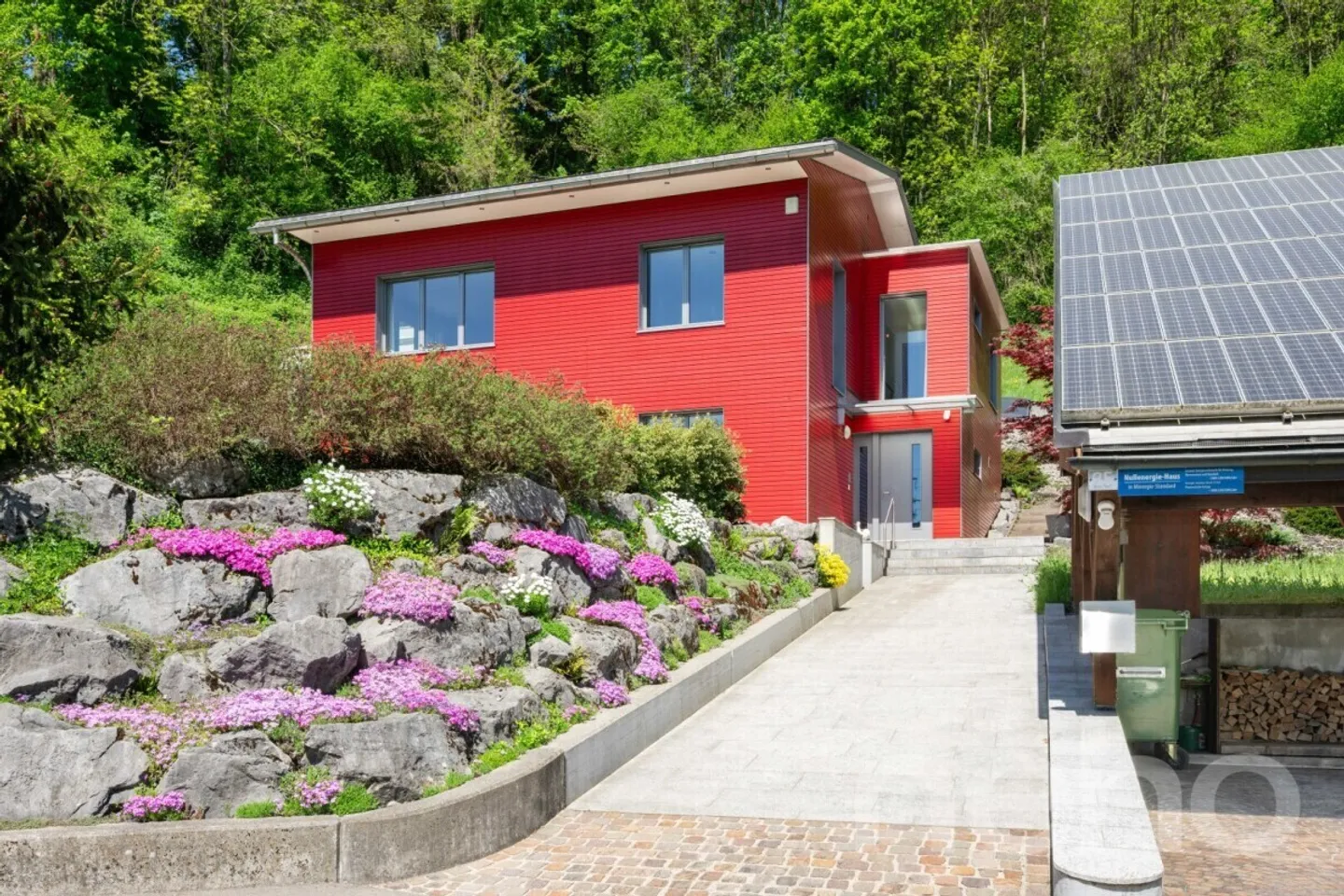 Vivere senza vicini? Casa unifamiliare con libertà unica - Foto 1 di 12
