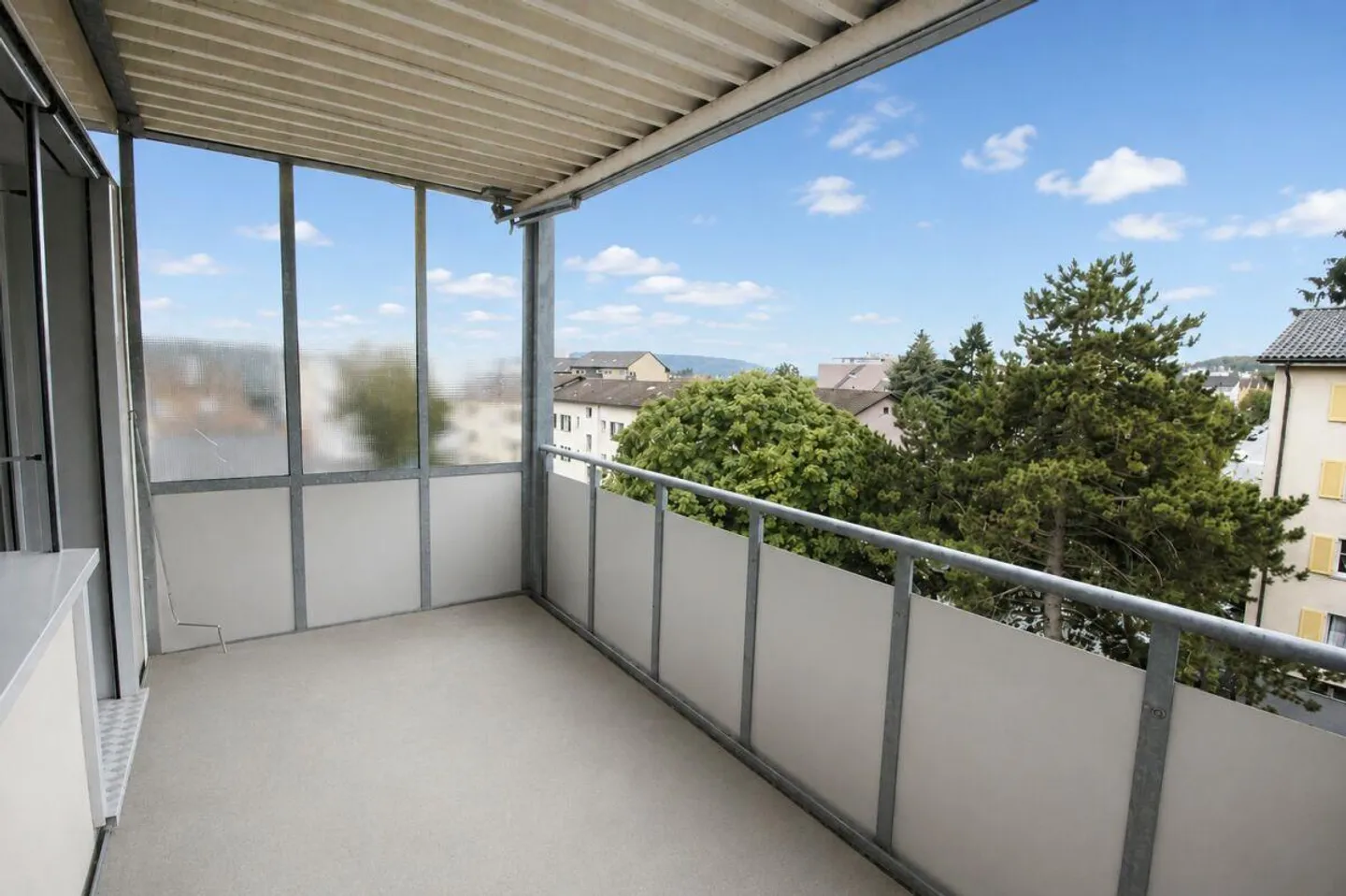 Helle und komfortable Wohnung in beliebtem Quartier - Foto 7 di 8