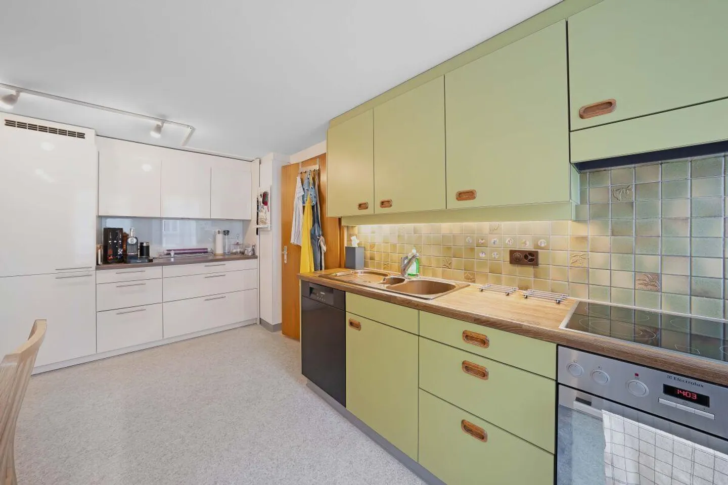 RESERVED | Residential and Commercial Building - Photo 4 of 11