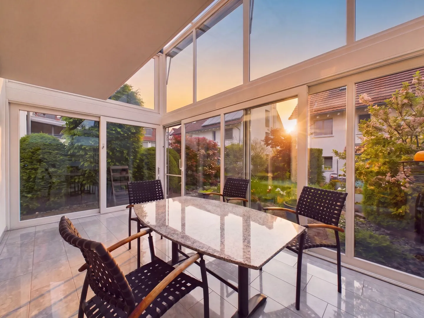 Where living quality is at home - Family house with winter garden and solar system - Photo 1 of 11