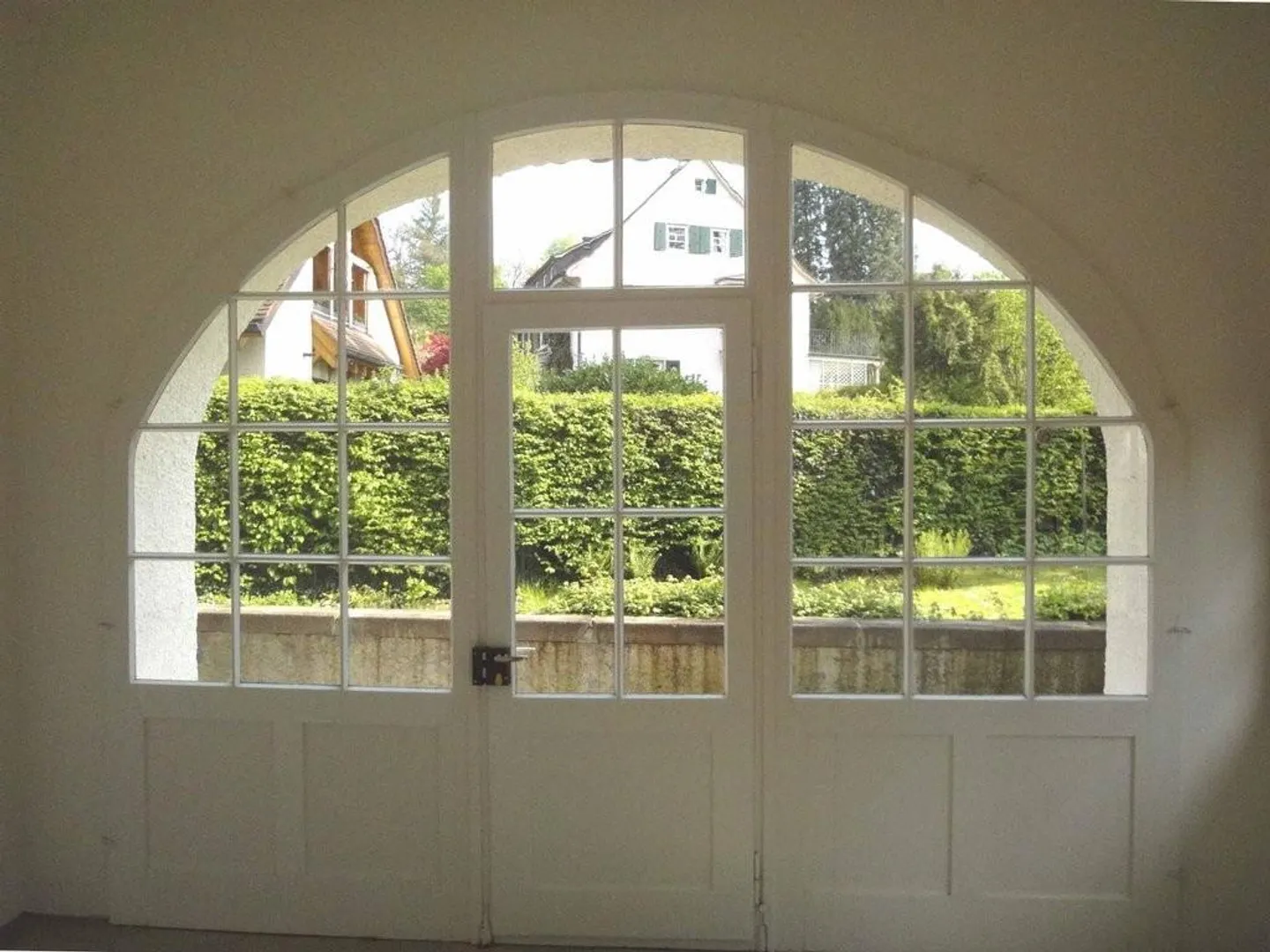 A Home with the Flair of the Turn of the Century - Photo 6 of 12