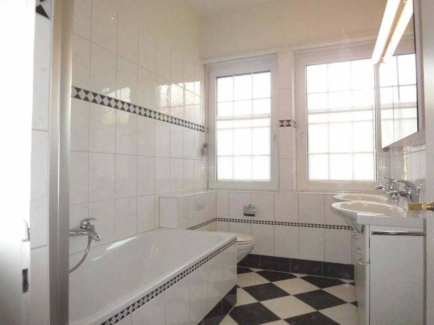 A Home with the Flair of the Turn of the Century - Photo 11 of 12