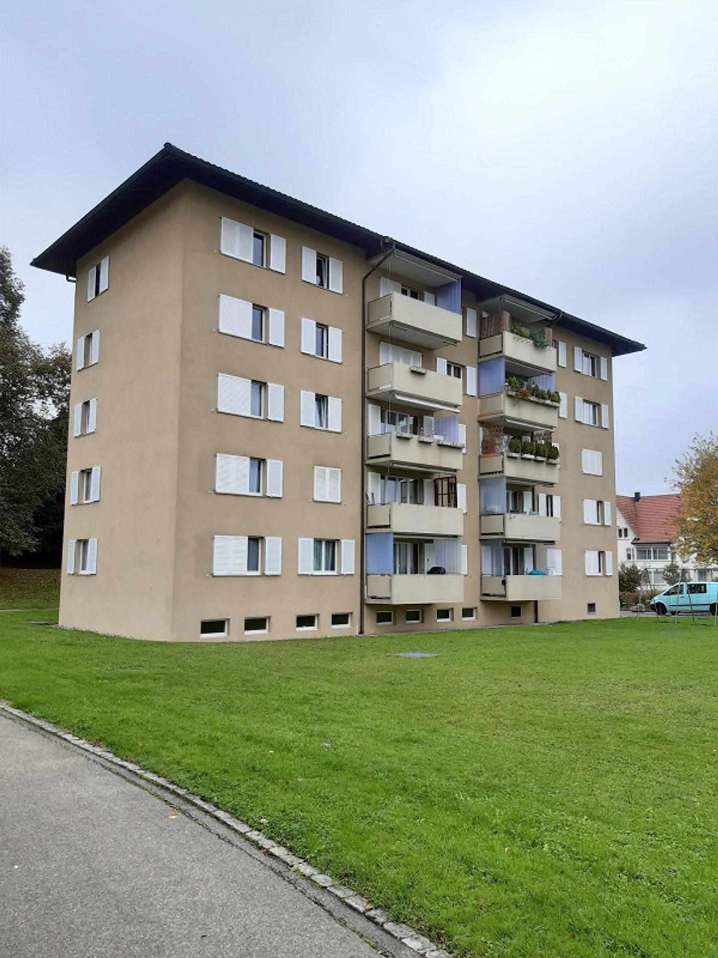 5.5-Zimmerwohnung in Niederuzwil - Foto 1 di 2