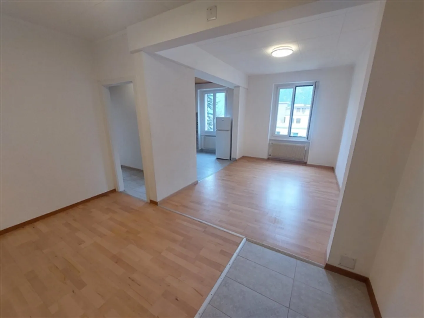 Charming 2.5-room apartment for sale - Photo 5 of 8