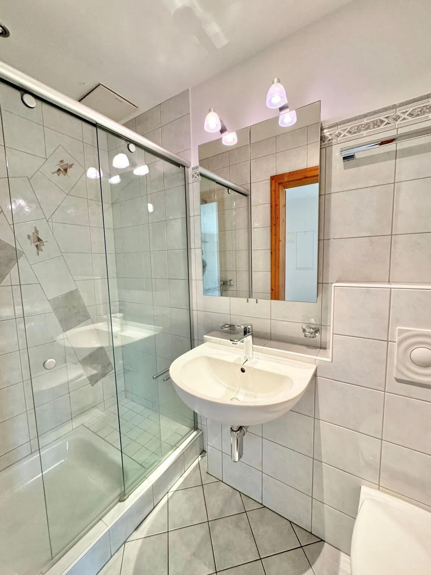 Exklusiv wohnen mit viel Luxus - Foto 6 von 13