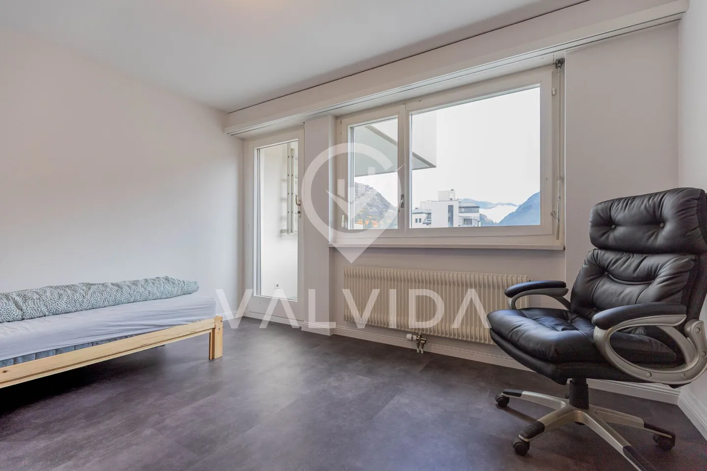 Appartamento luminoso e spazioso di 5,5 stanze nel cuore di Visp - Foto 13 di 16