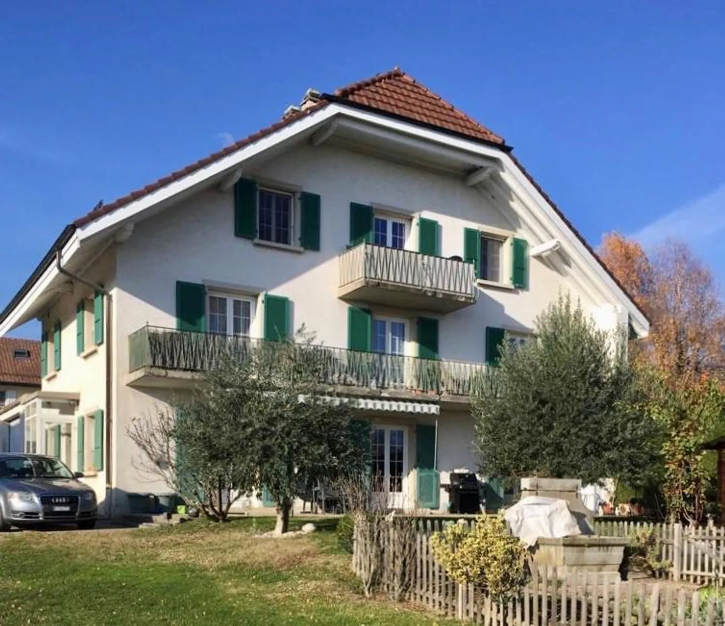 Beautiful 4-room apartment with balcony in Eysins - Photo 1 of 1