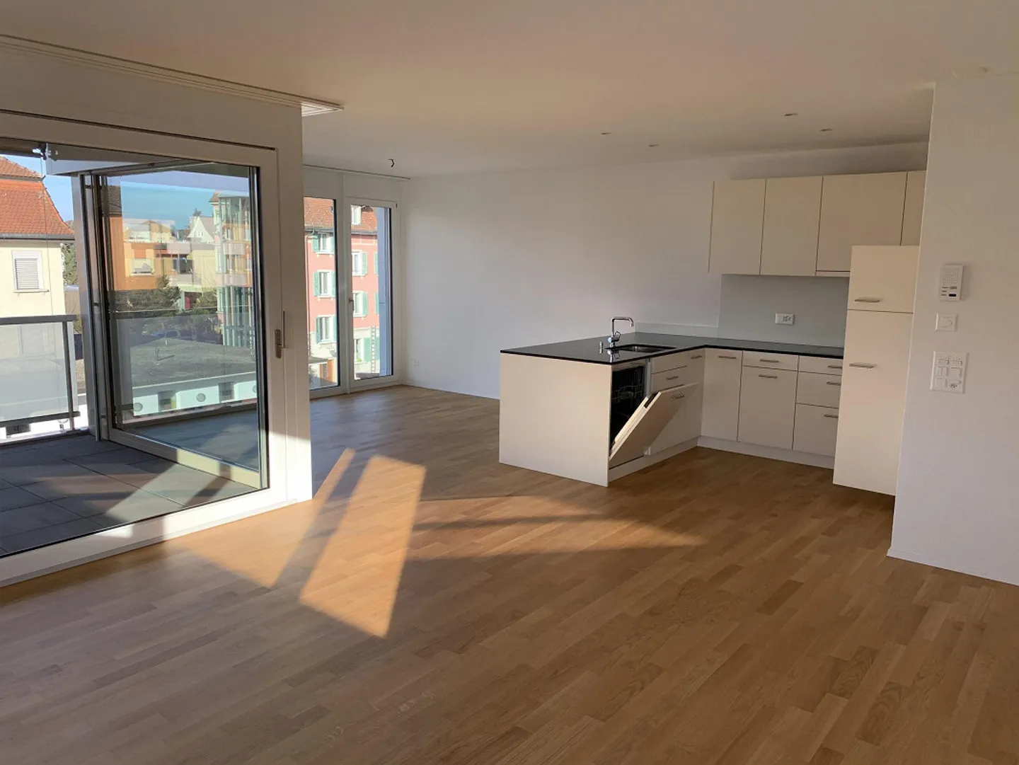 Appartement 3,5 pièces 95m², près du centre et de la gare - Photo 2 sur 18