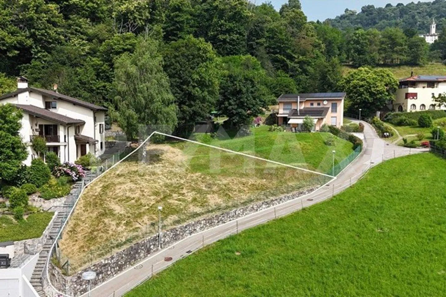 Terrain constructible à Biogno  Construisez l'avenir résidentiel que vous désirez - Photo 3 sur 11