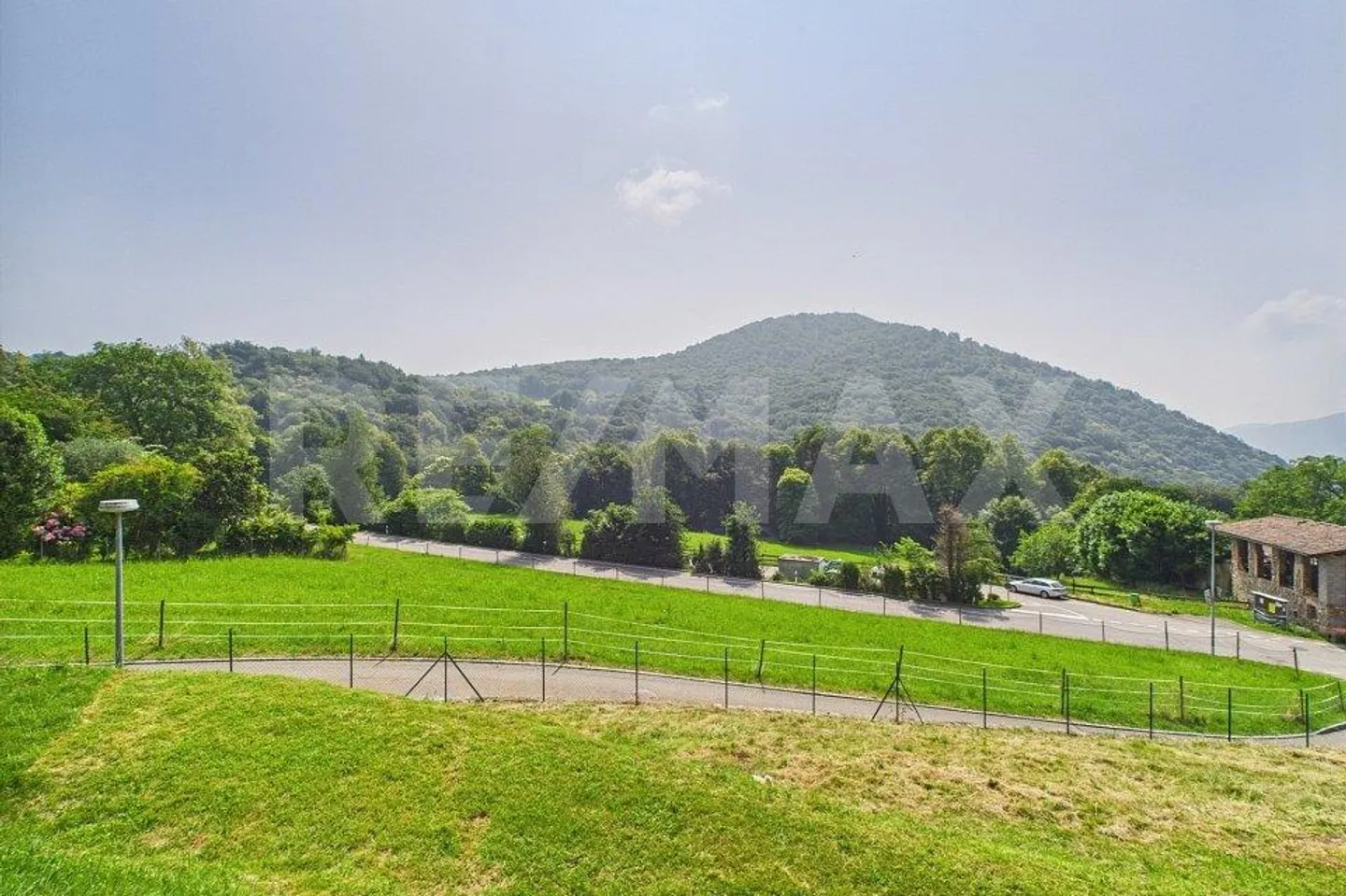 Terrain constructible à Biogno  Construisez l'avenir résidentiel que vous désirez - Photo 10 sur 11