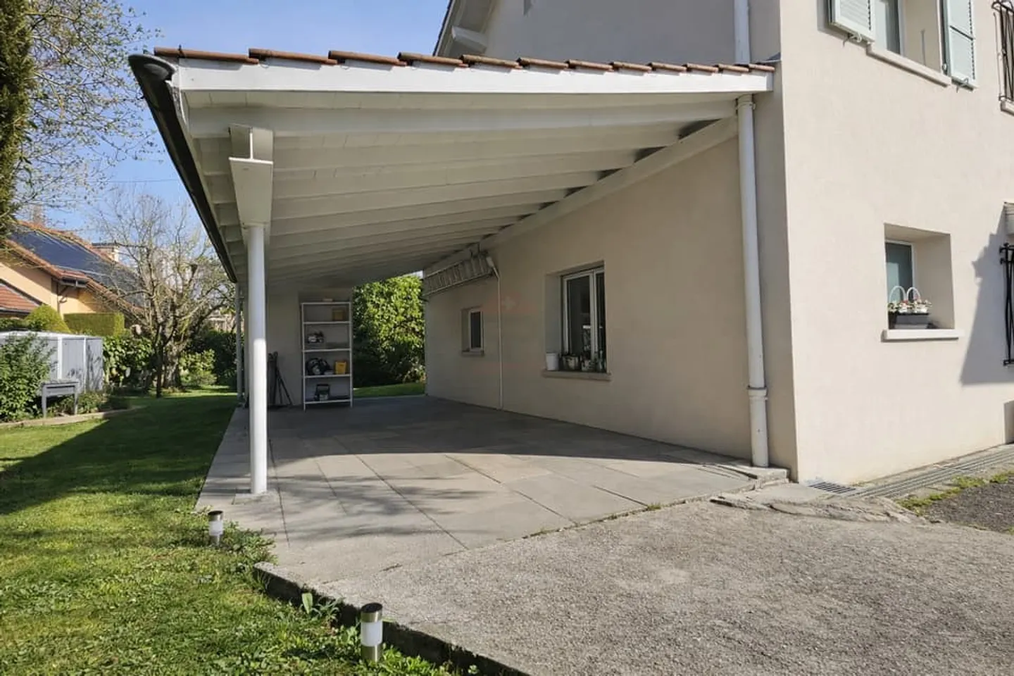 Elegant family villa with large flat garden and great potential in Founex - Photo 3 of 13