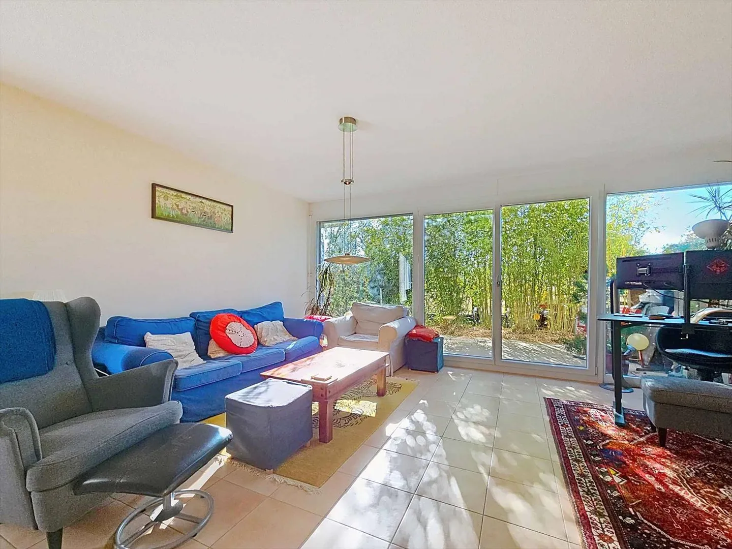 Spacious 5.5-Room Townhouse with South Gable - Photo 4 of 12