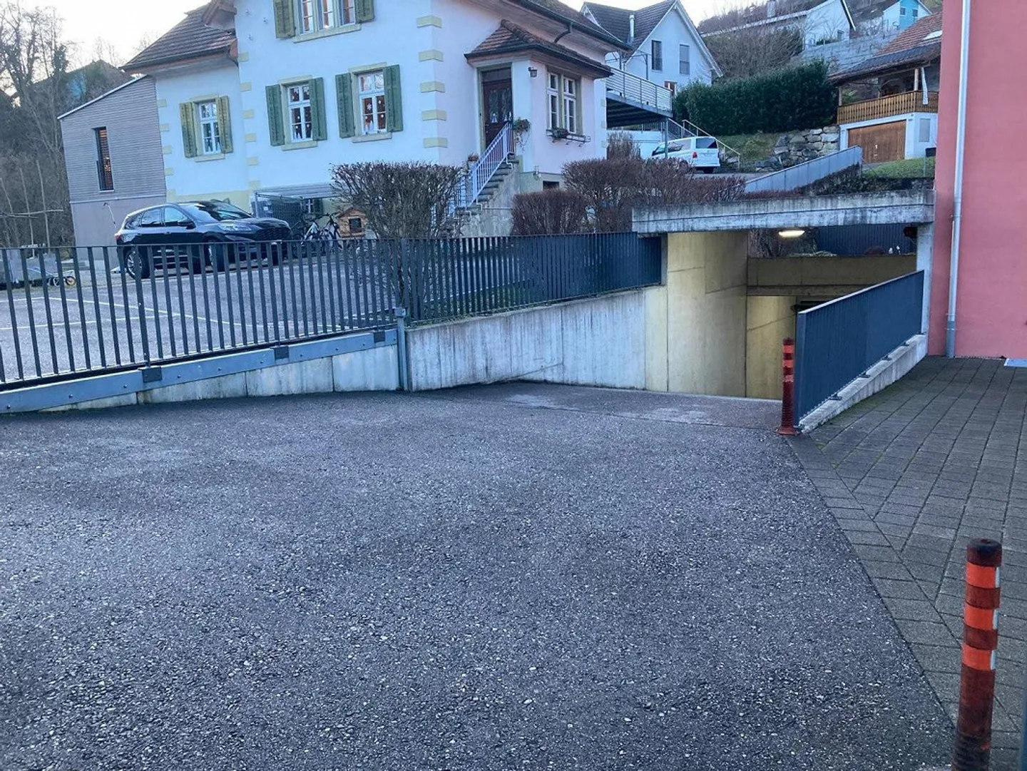 Parking space in Bubendorf for rent - Photo 2 of 4