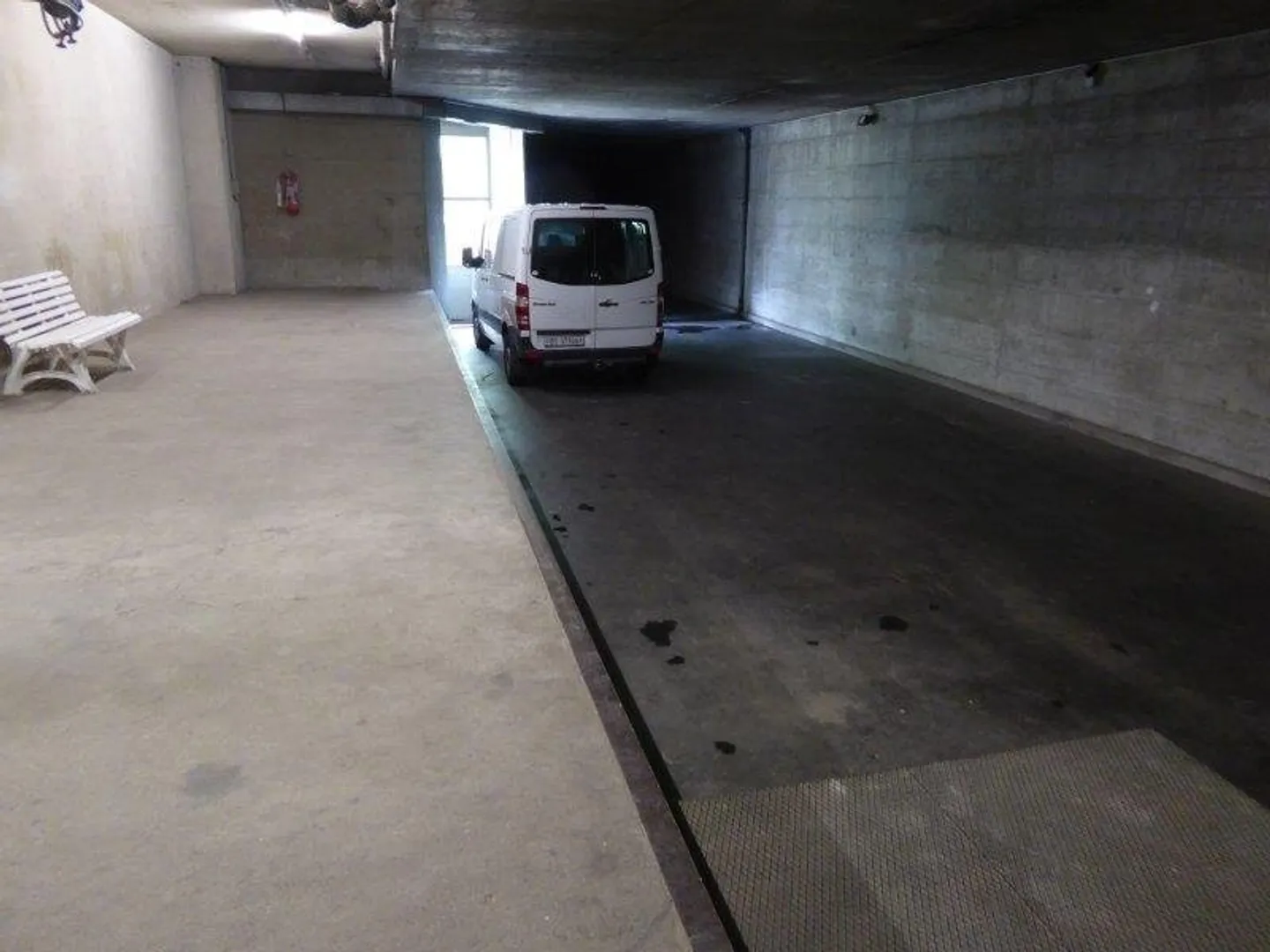 Grand entrepôt à louer - Photo 5 sur 7