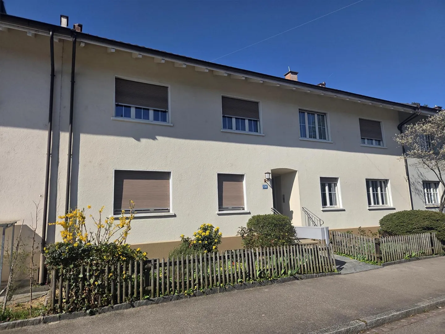 Charming 3-room apartment on the ground floor in a quiet location - Photo 1 of 6