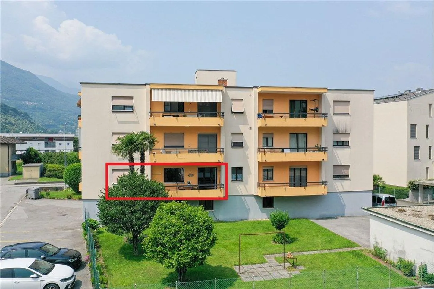 Appartement avec balcon et stationnement - Photo 11 sur 13