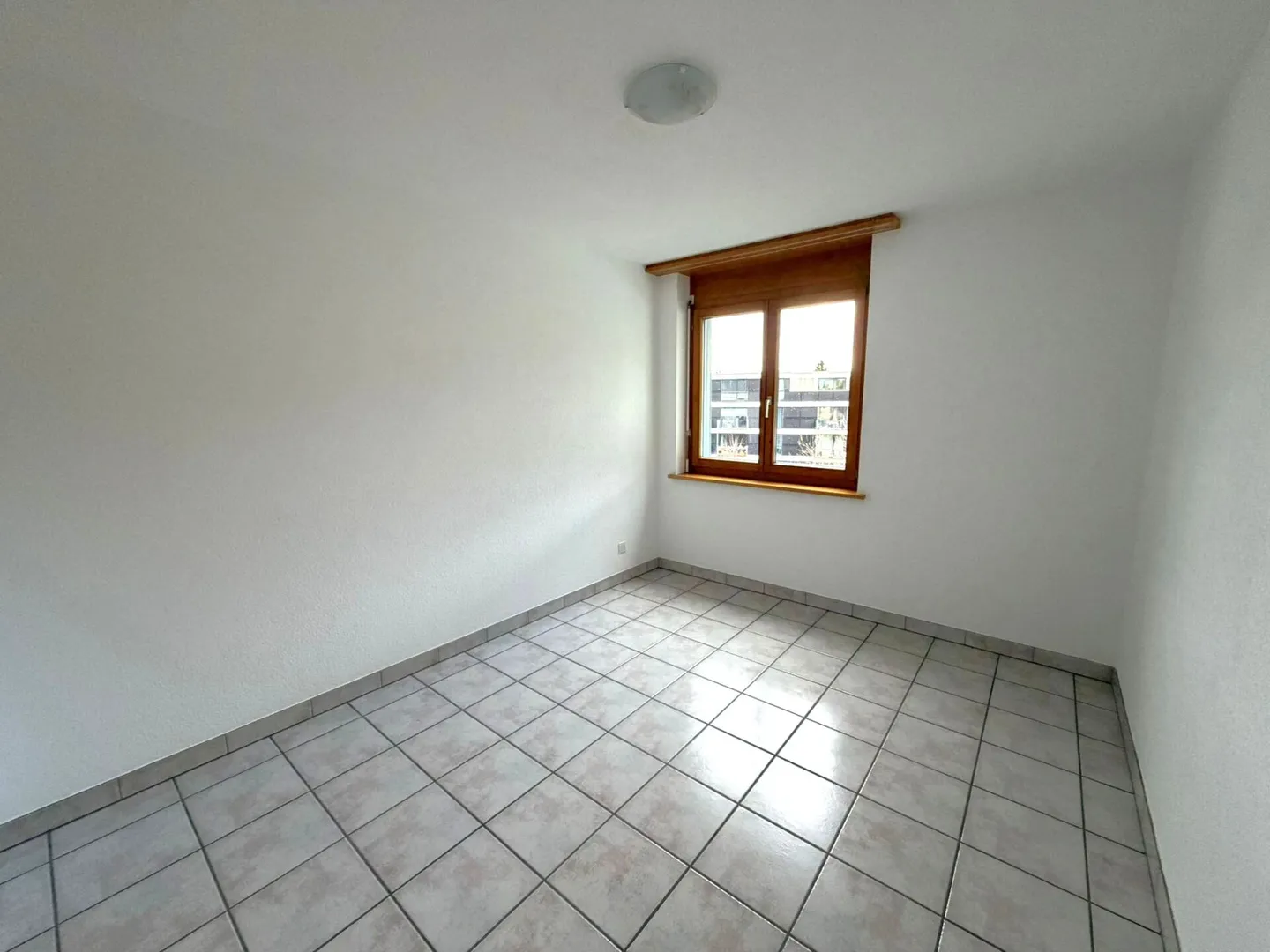 Courtelary, bellissimo appartamento 3.5 locali al 2° piano con terrazza, ascensore e garage - Foto 7 di 8