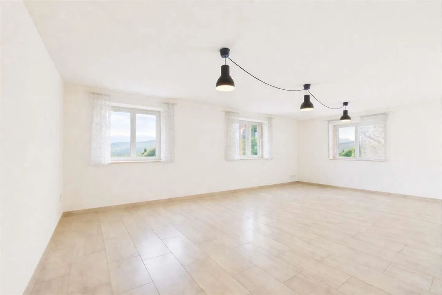 Pura - Luminoso appartamento 2.5 - Photo 2 of 6