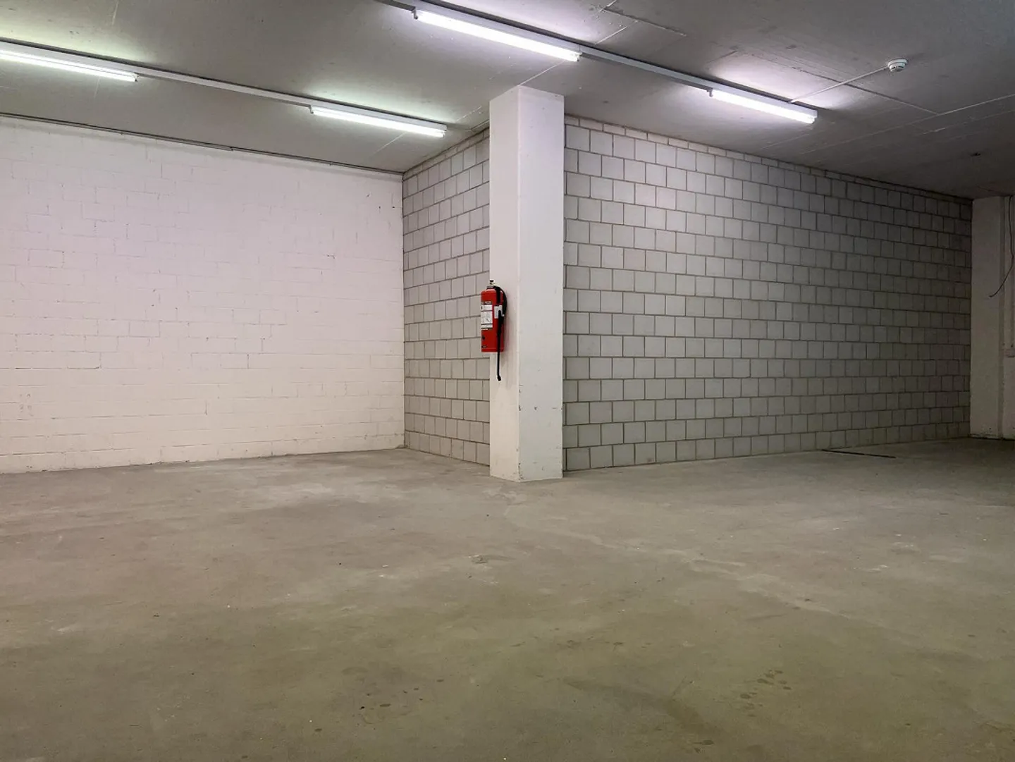 Hobby/Storage Room in the Center of Reinach - Photo 2 of 6