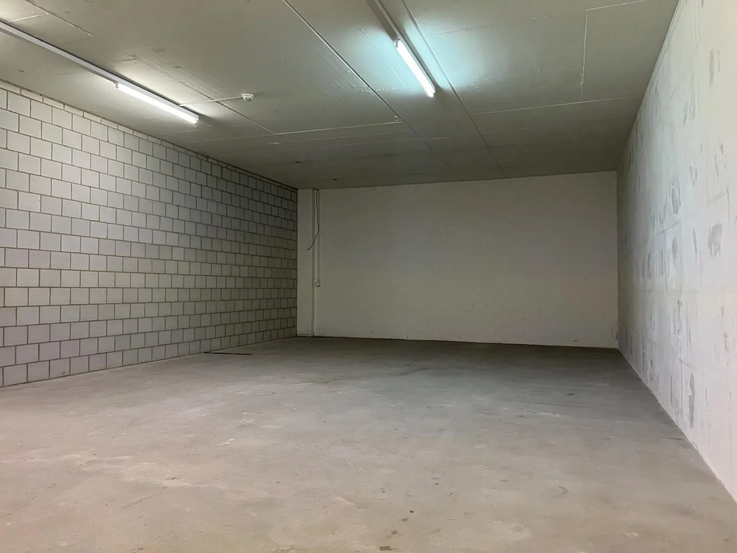 Hobby/Storage Room in the Center of Reinach - Photo 3 of 6