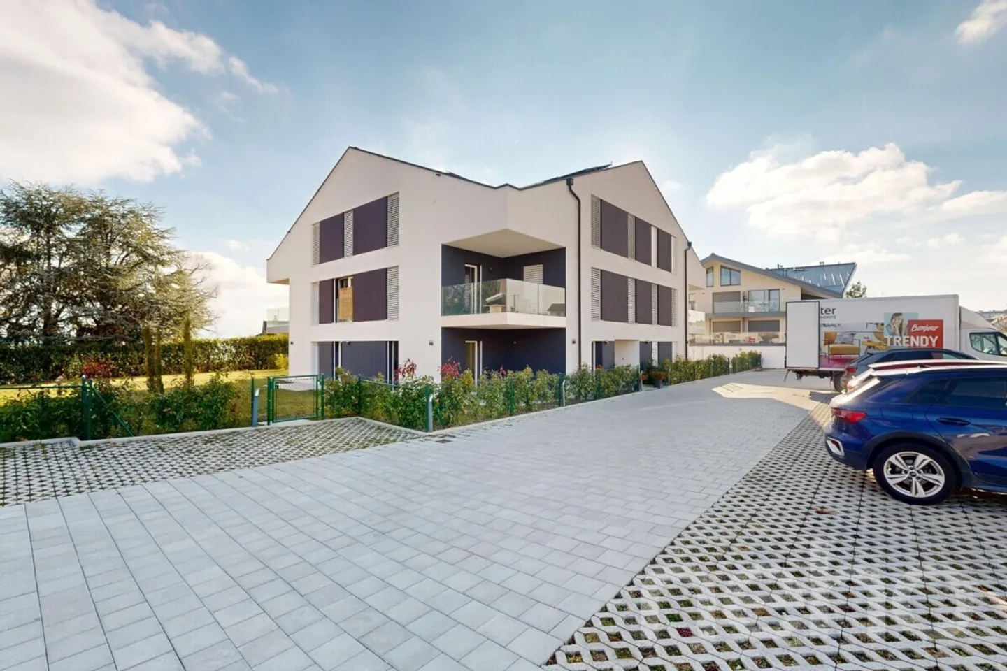 Stepped apartment for sale - Photo 1 of 8