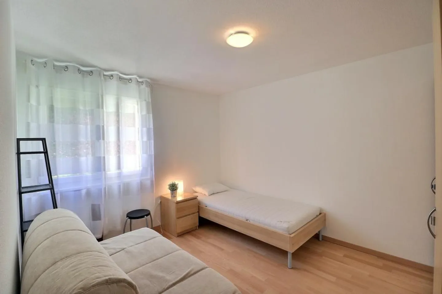 IDEAL FÜR FAMILIE - SCHÖNE AUSSTATTUNG UND SEHR RUHIG - Foto 12 von 13